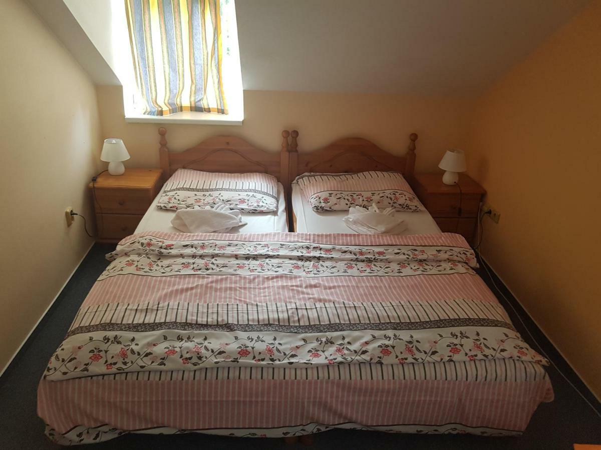 Pension Villa Berolina Mariánské Lázně Dış mekan fotoğraf